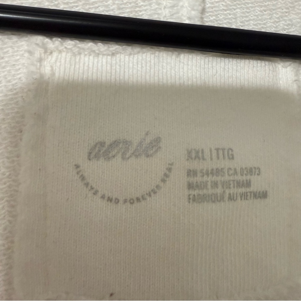 Aerie Cropped V Neck White Hooded Sweatshirt Women’s Size XXL - Picture 2 of 4